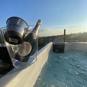  Appartement Liege Luxe & Jacuzzi Sous Les Etoiles